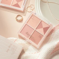 Blending Mood Cheek