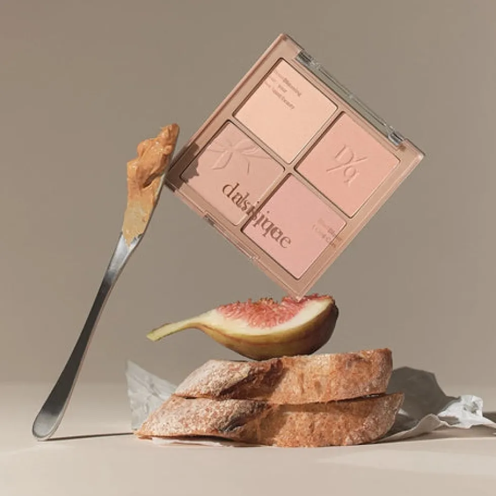 Blending Mood Cheek