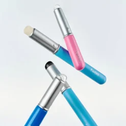 Fingerlike Lip Brush