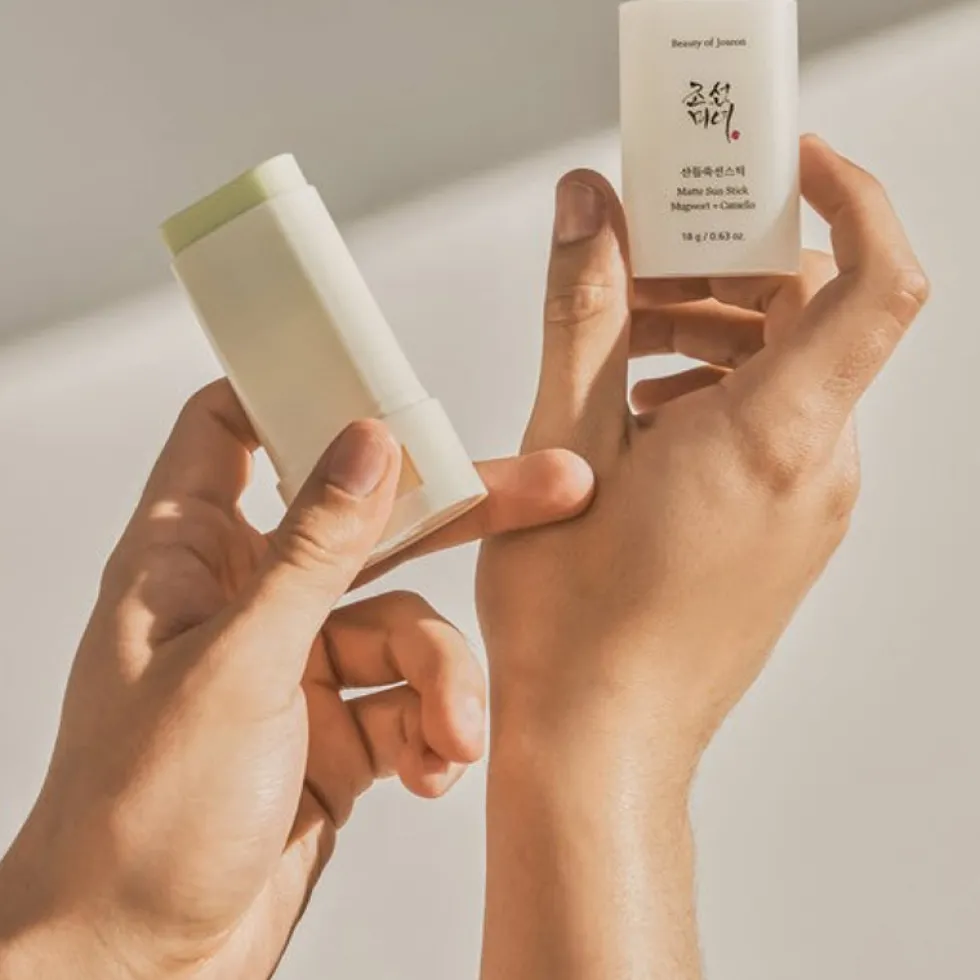 Matte sun stick : Mugwort+Camelia SPF50 PA++++