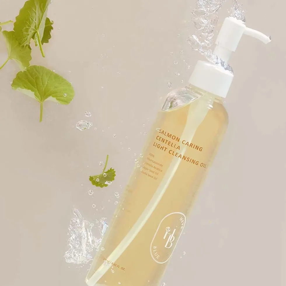 Salmon Caring Centella Light Cleansing Oil
